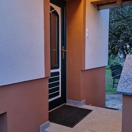 Haus Rose Apartment